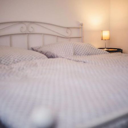 Wunderschoene Neue 3,5 Zimmerwohnung Naehe Kassel Bis 4 Erwachsene 3 Kinder Fuldatal Exteriér fotografie